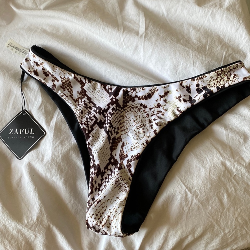 Zaful reversible bikini bottom